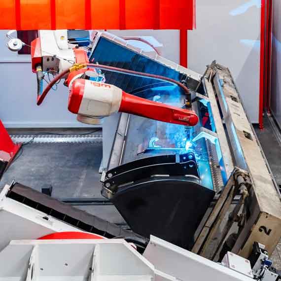 Welding robot controlled by industrial box PC