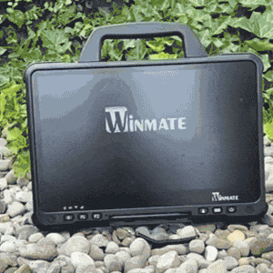 Rugged outdoor tablet D140 is doused with water